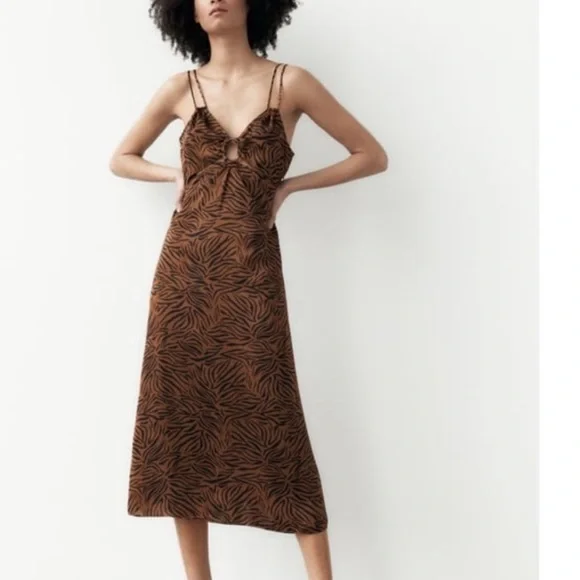 ZARA ANIMAL PRINT DRESS
BLACK - Picture 4 of 7